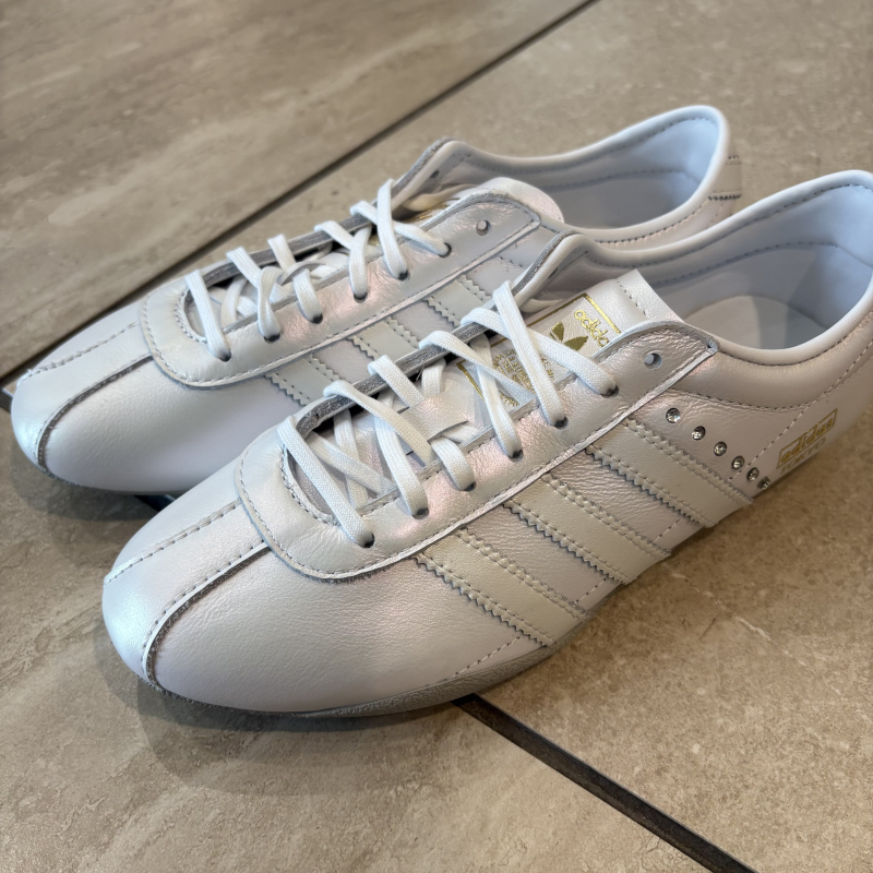 『ADIDAS TOKYO W』