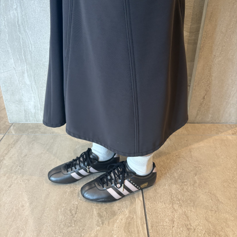 『ADIDAS TOKYO W』