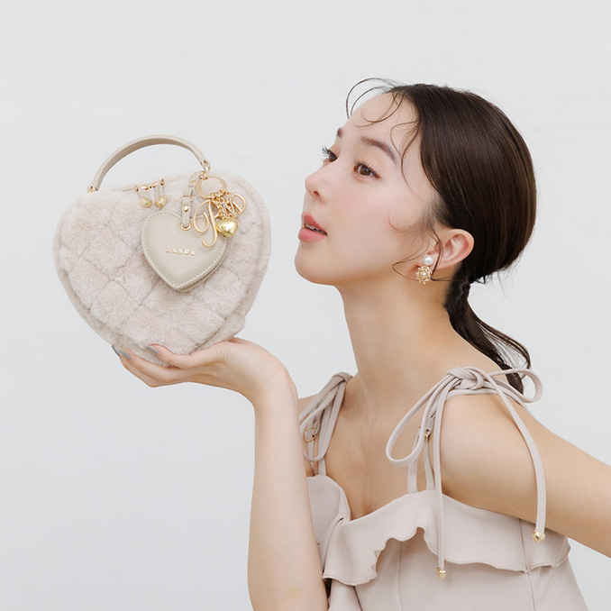 【RANDA(ランダ)】さりげない遊び心と洗練されたムードを添えて “Heart Collection”〈9月11日(金)発売予定〉