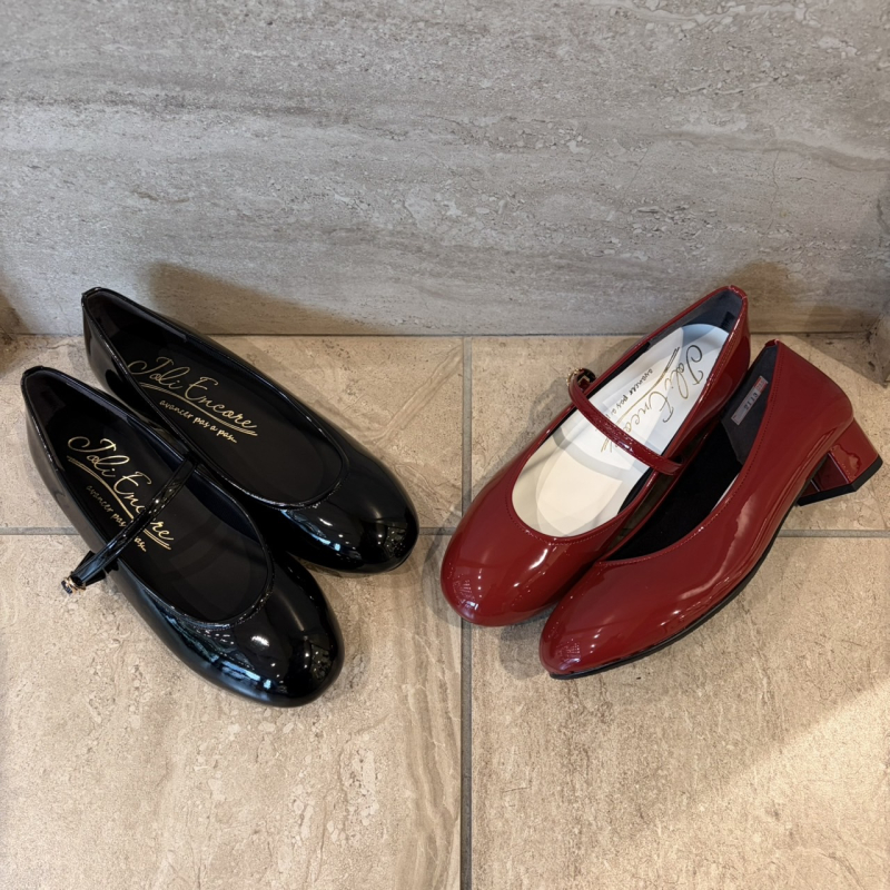 『JOLI ENCORE 2WAY ストラップパンプス』
