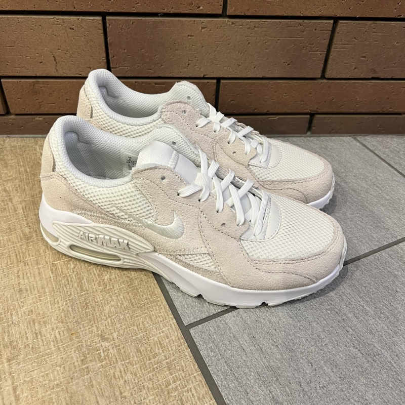 〖NIKE AIRMAX EXCEE新作＆再入荷〗
