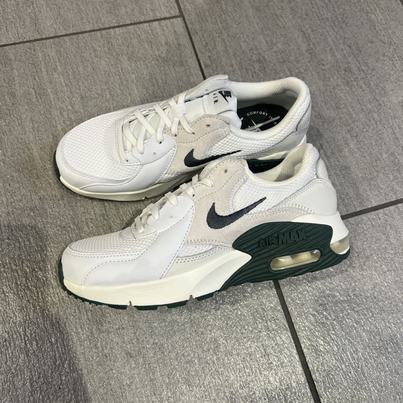 〖AIR MAX EXCEE〗