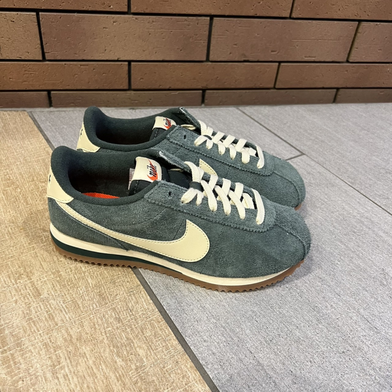 〖NIKE CORTEZ〗