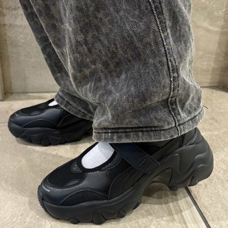 〖再入荷!! PUMA PULSAR WEDGE SANDAL〗