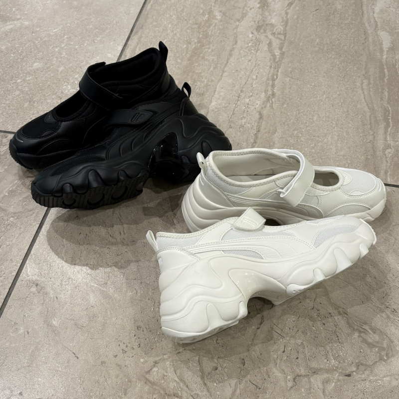 〖再入荷!! PUMA PULSAR WEDGE SANDAL〗