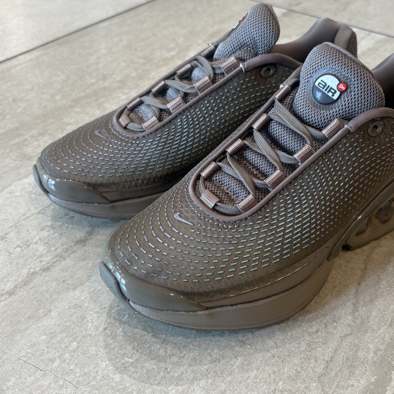 〖NIKE W AIRMAX DN〗