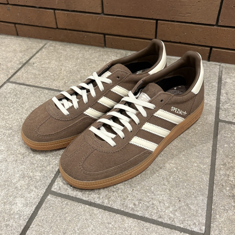 〖adidas HANDBALL SPEZIAL〗