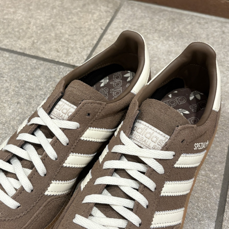 〖adidas HANDBALL SPEZIAL〗