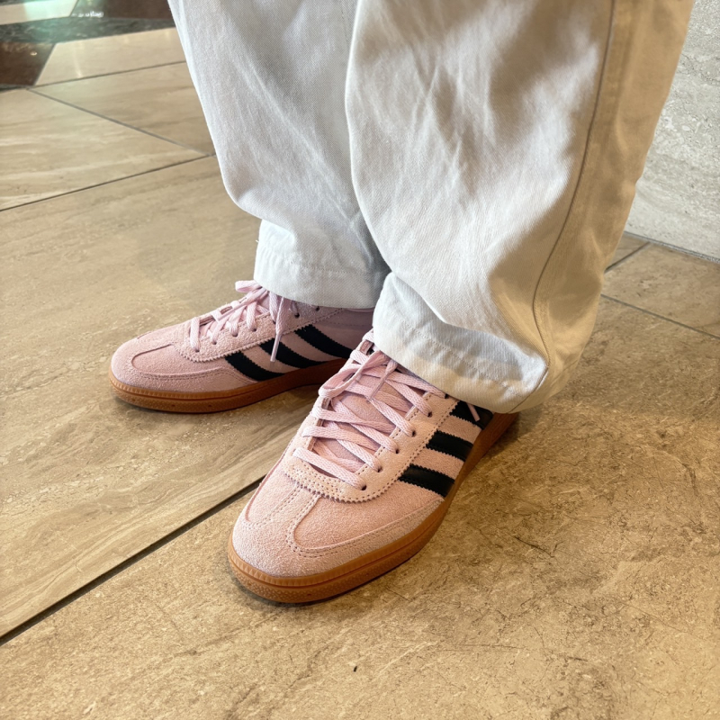 〖ADIDAS HANDBALL SPEZIAL W〗