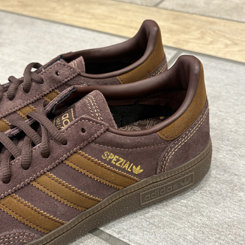 〖new!! adidas HANDBALL SPEZIAL〗
