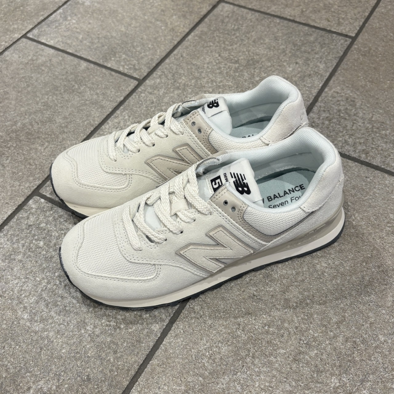 〖New Balance U574 new!!〗