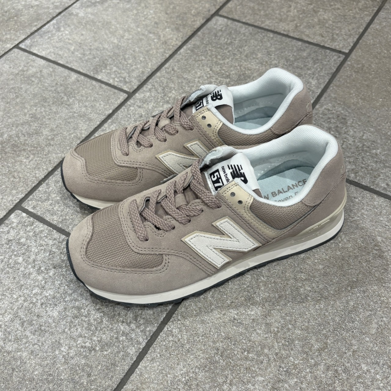 〖New Balance U574 new!!〗