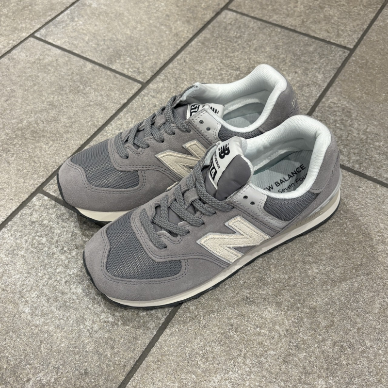 〖New Balance U574 new!!〗