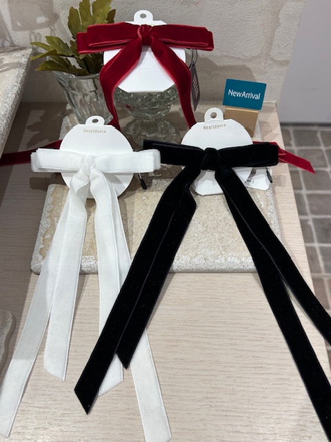 新作ベロアリボン🎀