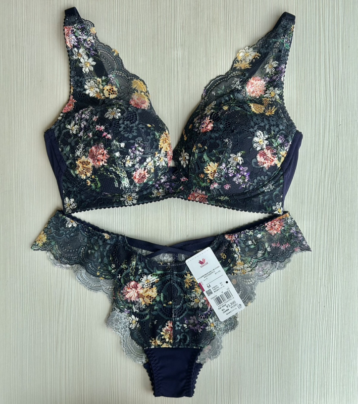 4F【San-ai resort northely】バストケアブラ新色入荷♪