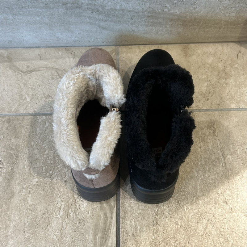 『HAWKINS スノーブーツ』