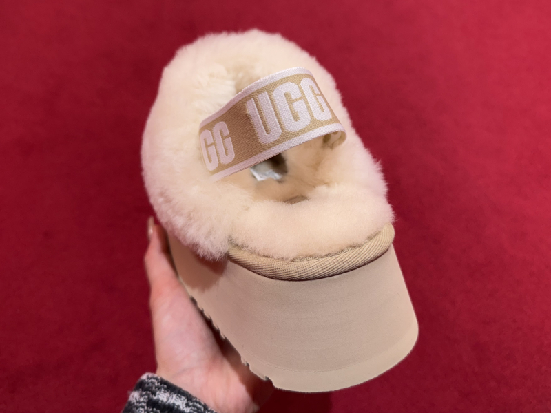 🍂🐏UGG FUNKETTE🐏🍂