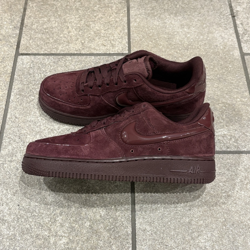 『NIKE AIR FORCE 1 '07』