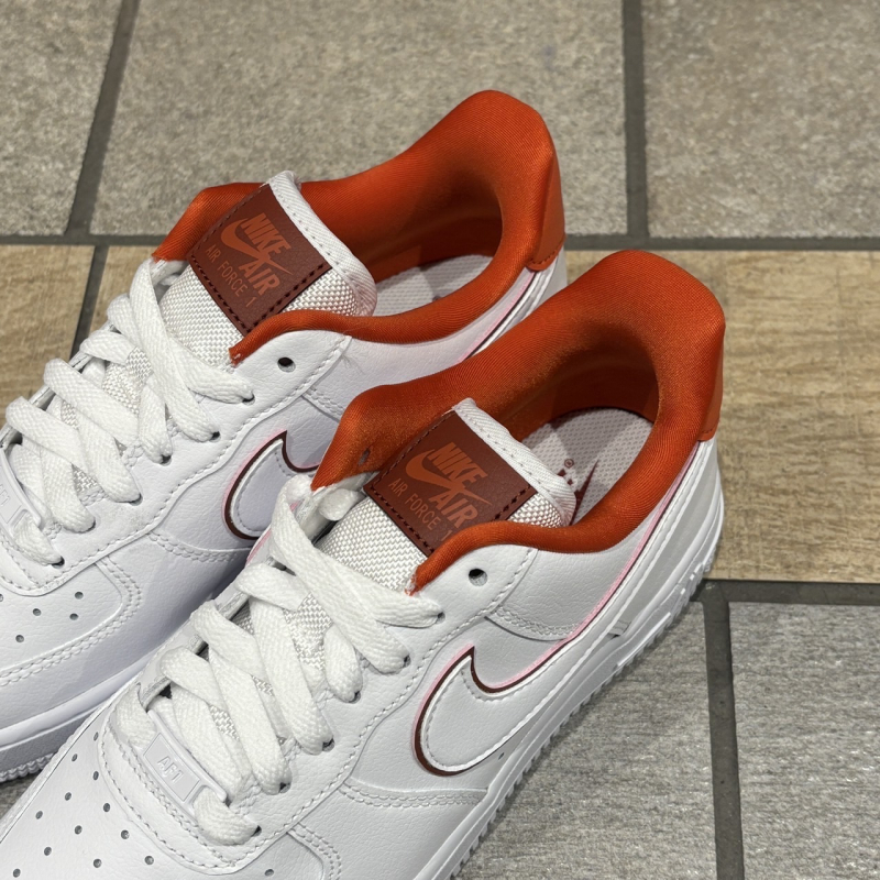 『NIKE AIR FORCE 1 '07』