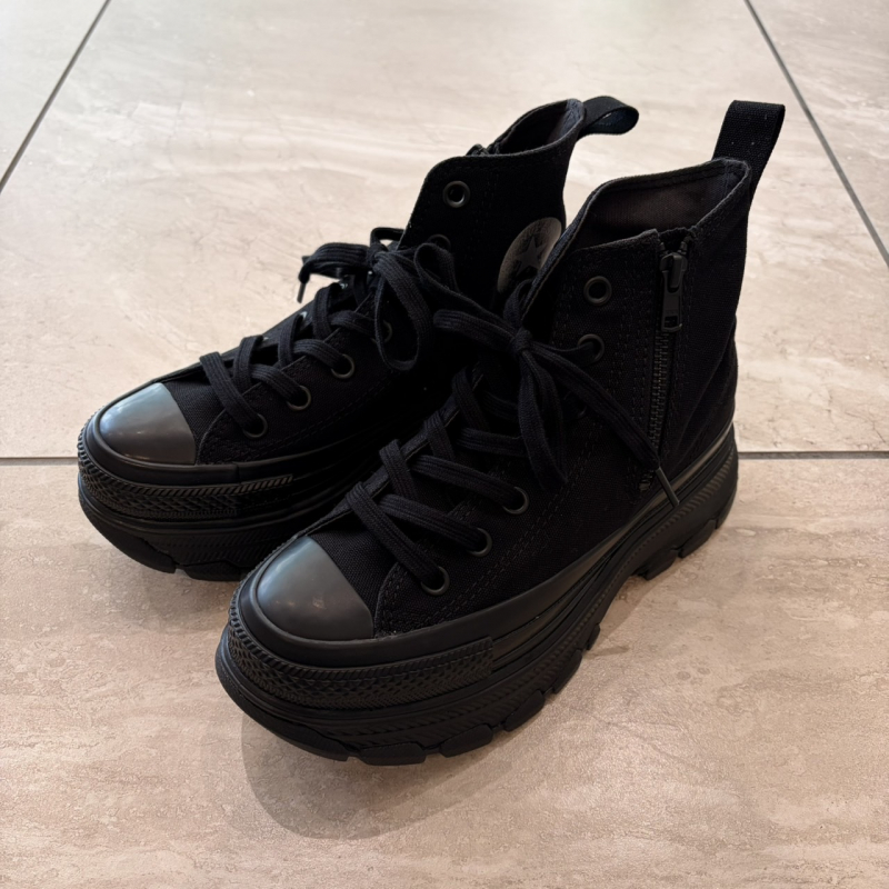 『CONVERSE TREKWAVE』