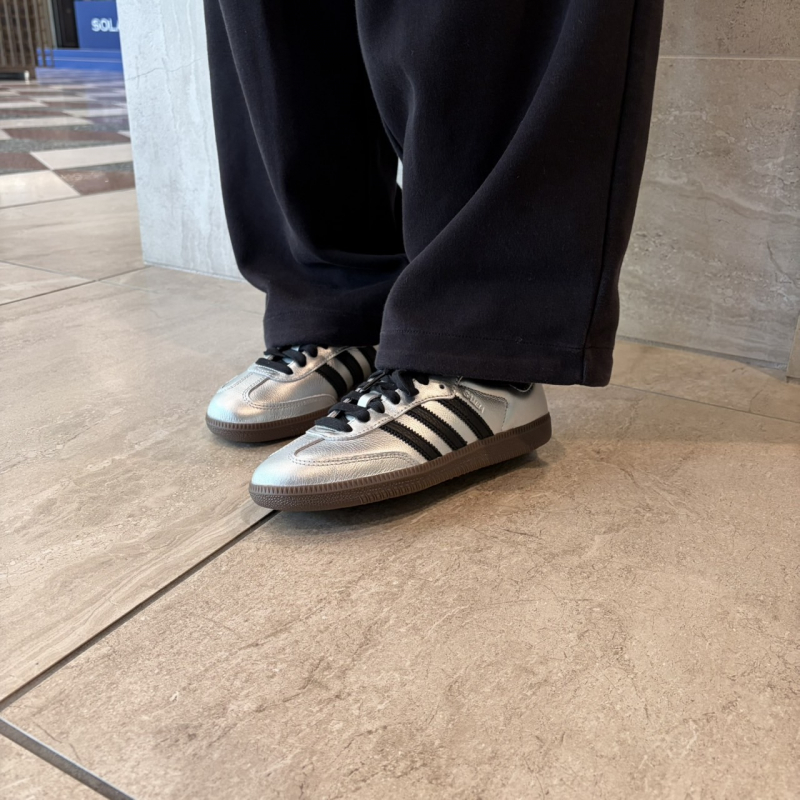 『ADIDAS SAMBA』