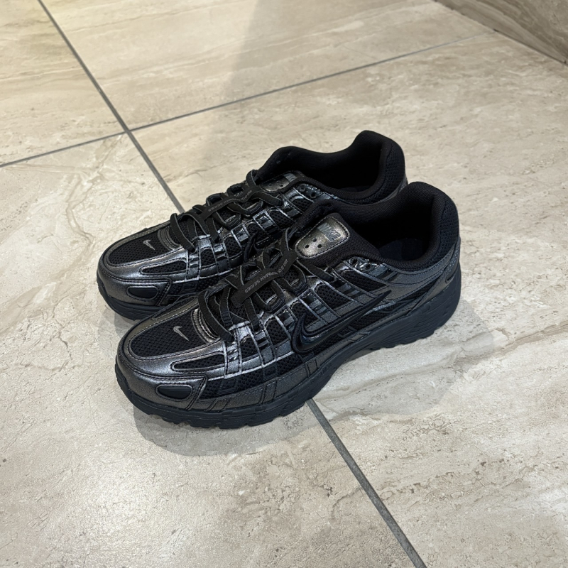 『NIKE P-6000』