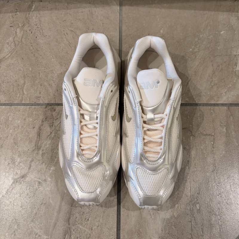 『NIKE AIRMAX MUSE』