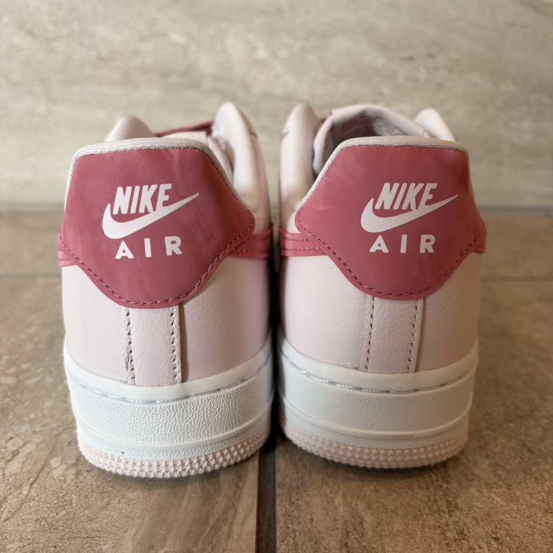 『NIKE AIR FORCE 1 バレンタイン💖』