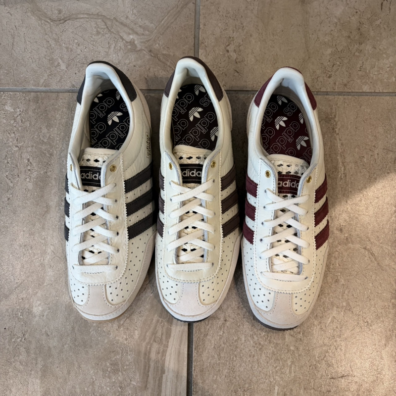 『adidas JAPAN W』