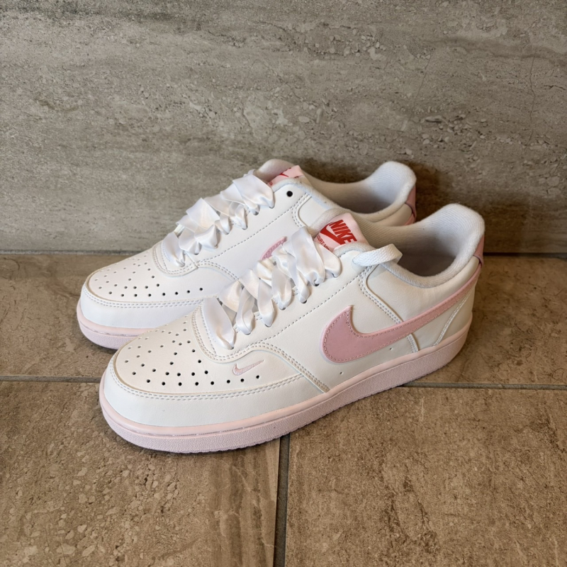 『NIKE COURT VISION』