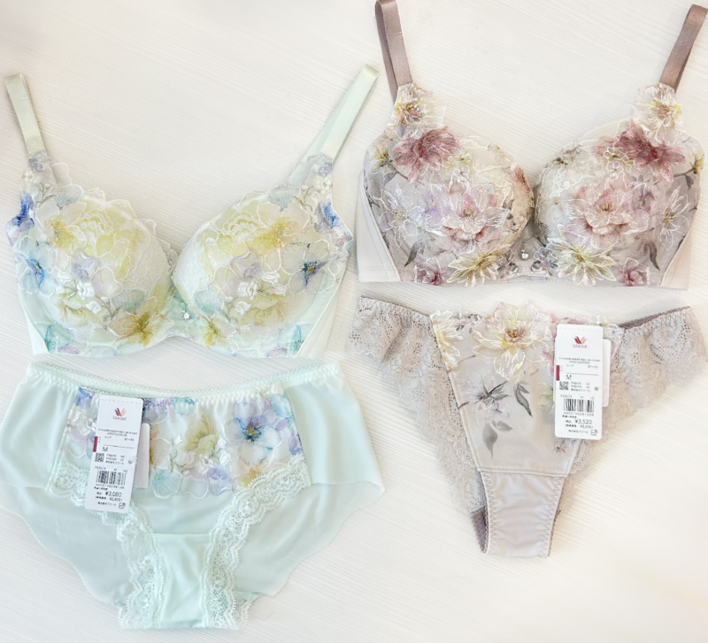 4F【San-ai resort northely】WACOAL ハグするブラ　新色登場♡