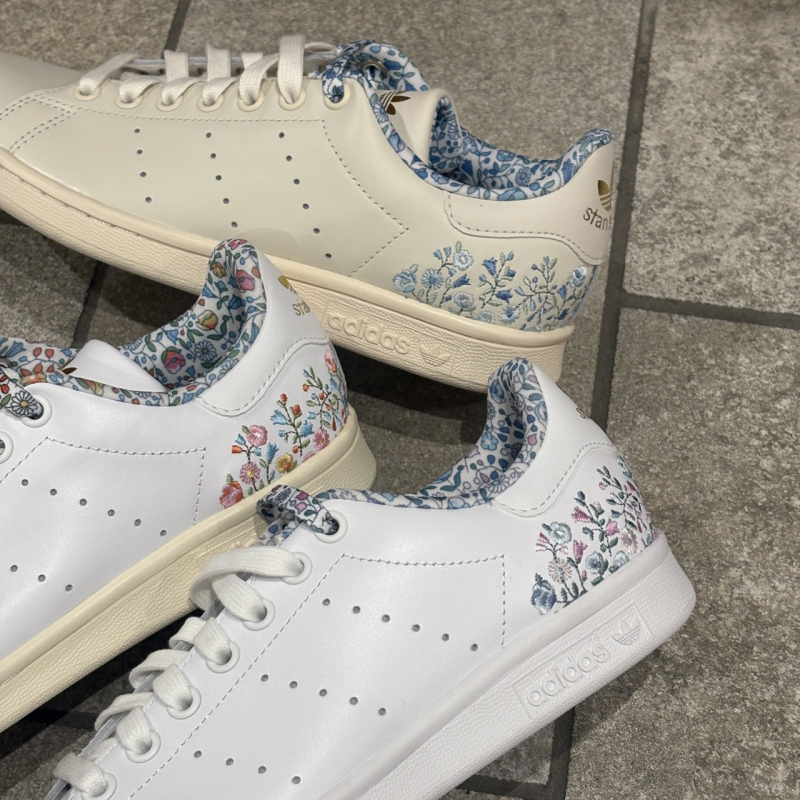 『adidas STAN SMITH LIBERTY LONDON』