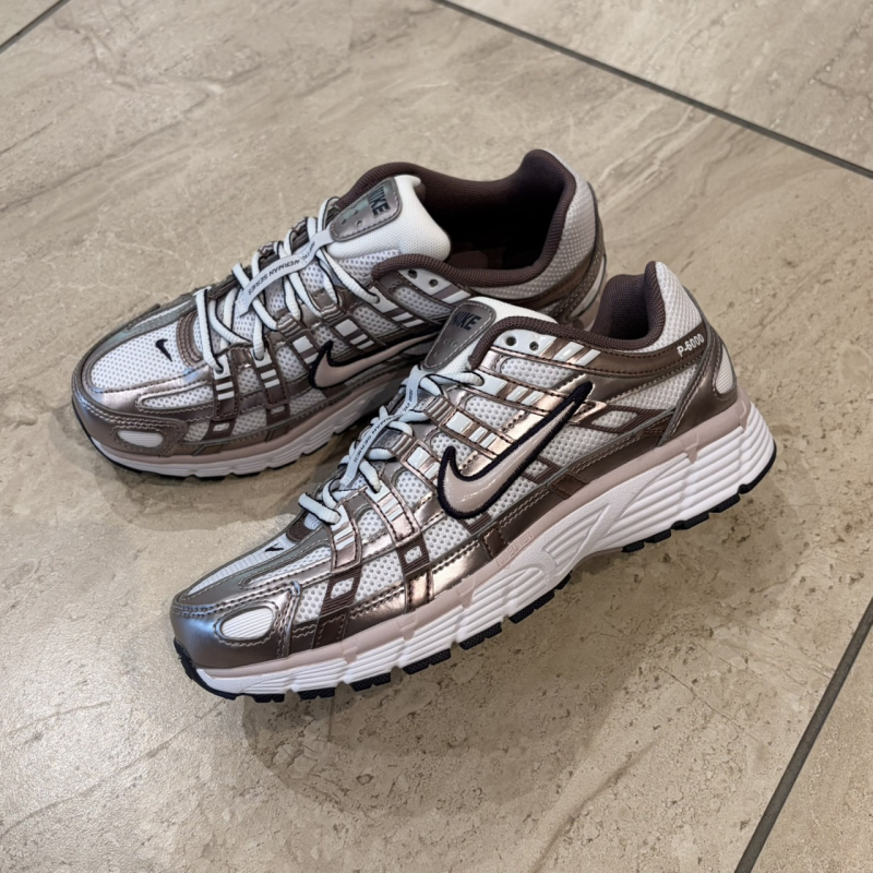 『NIKE  P-6000』