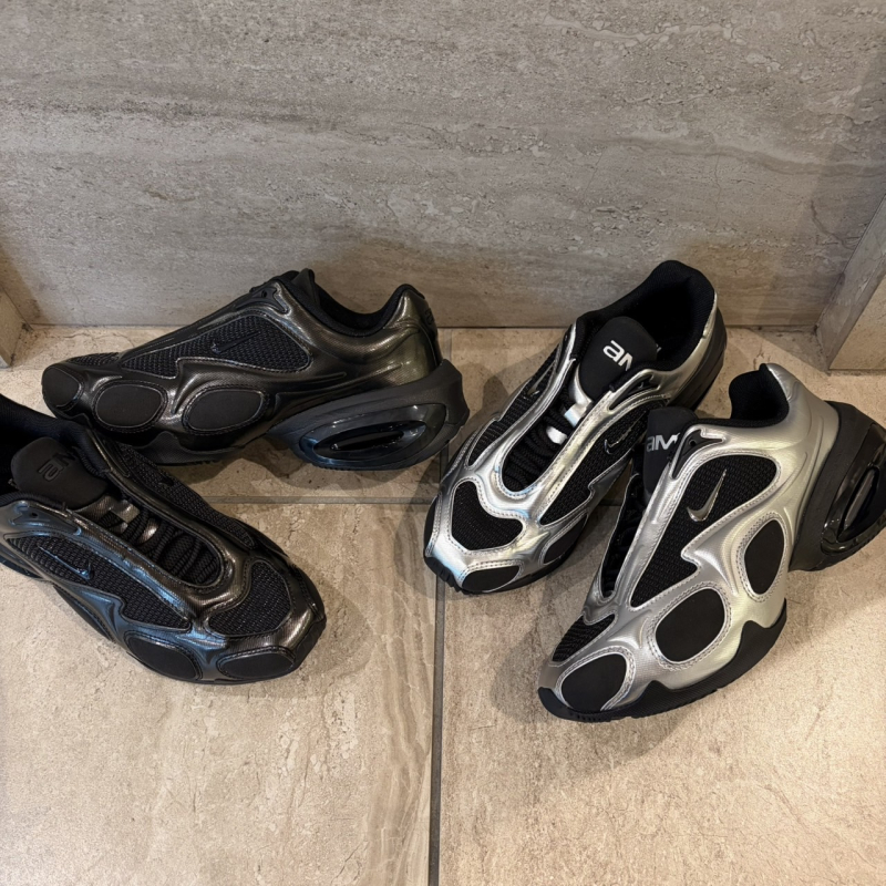 『NIKE  AIRMAX MUSE』