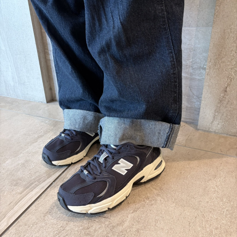 『New Balance  530』