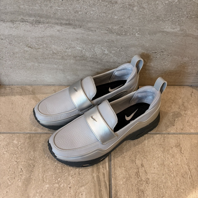 『NIKE  AIR MAX PHENOMENA』