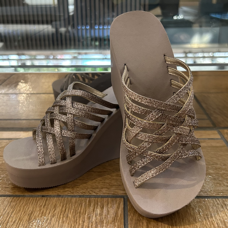 4F【San-ai resort northely】グリッター厚底ビーチサンダル✭