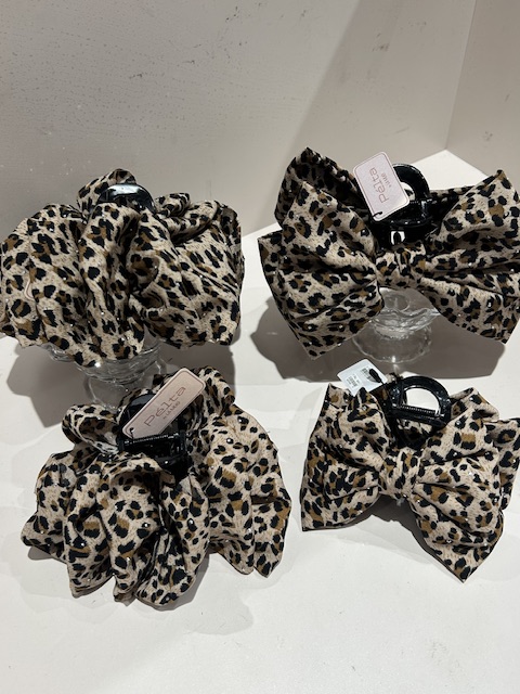 レオパード柄バンスクリップ🐆